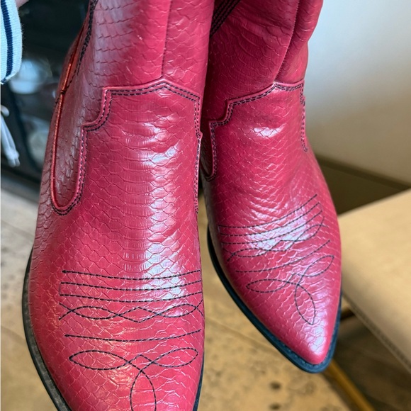 NEVER WORN!  Dirty Laundry (by Chinese Laundry) women's cowboy boots - Picture 13 of 16